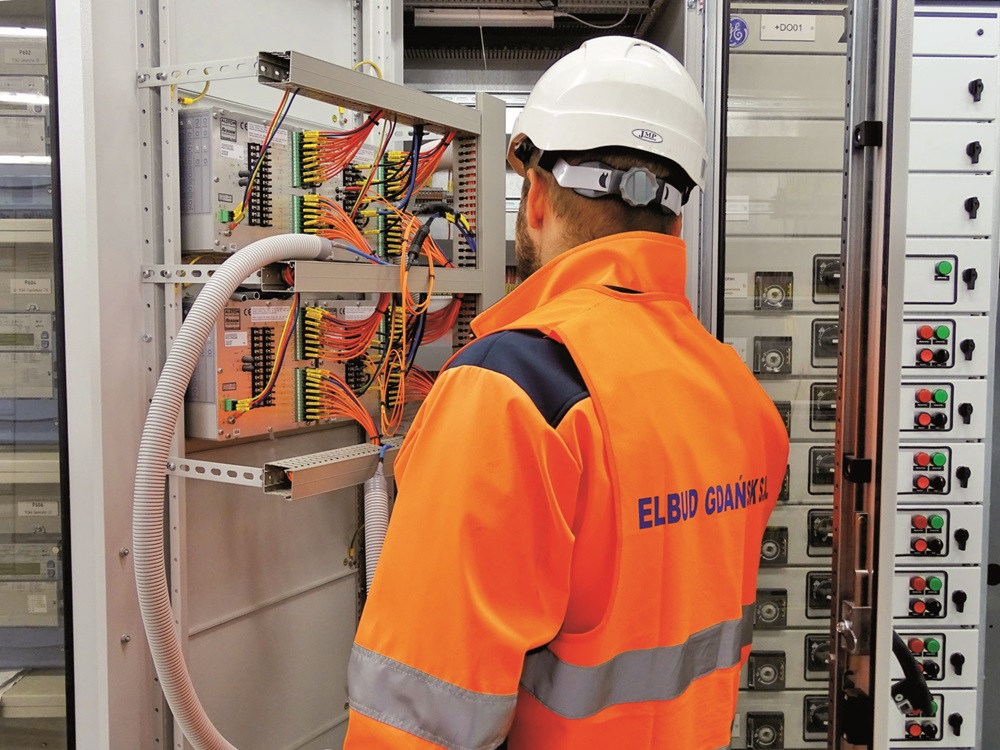 Instalacje przemysłowe i sieci dystrybucyjne SN